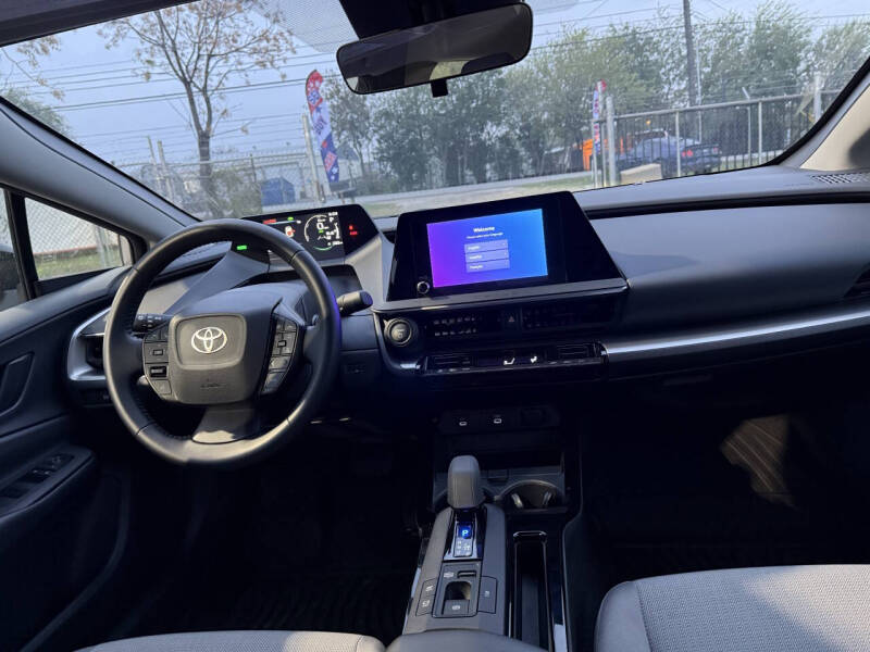 2024 Toyota Prius LE