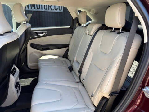 2022 Ford Edge Titanium