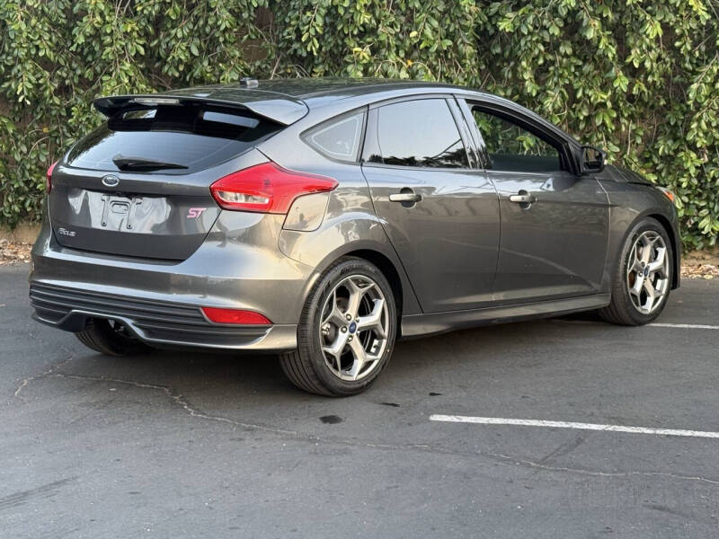 2016 Ford Focus ST