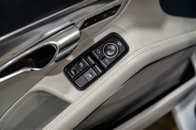 2017 Porsche 911 Carrera