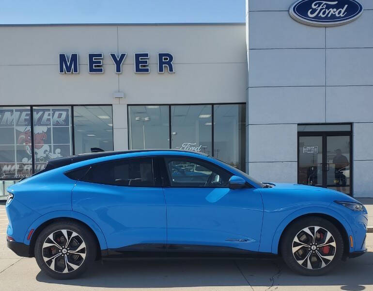 2021 Ford Mustang Mach-E Premium