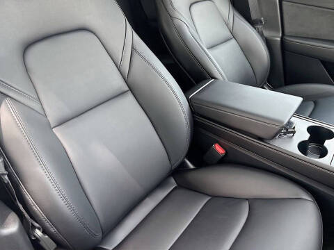 2024 Tesla Model Y Performance