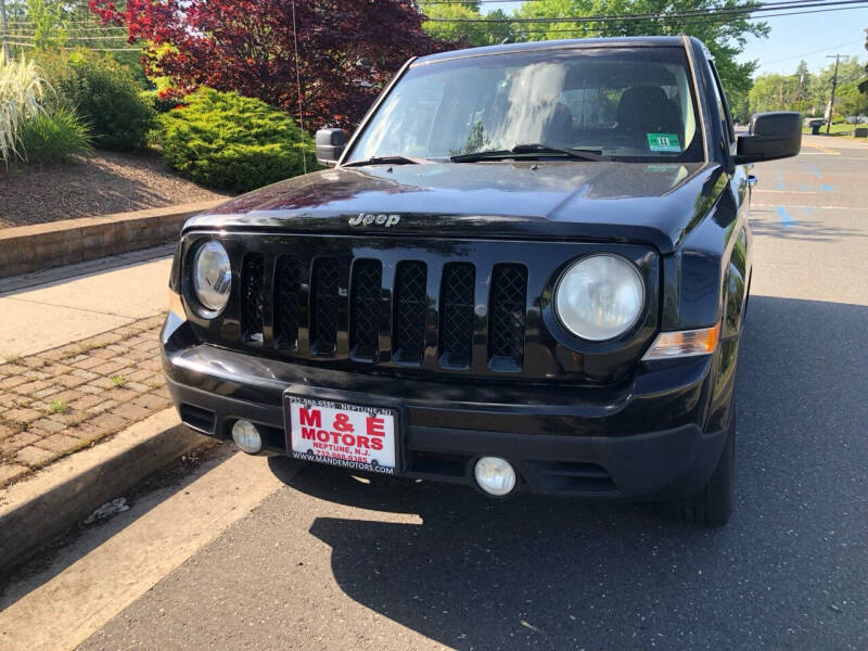 2012 Jeep Patriot null photo 2