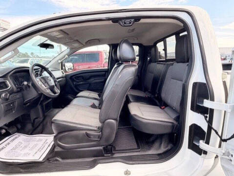 2017 Nissan Titan S