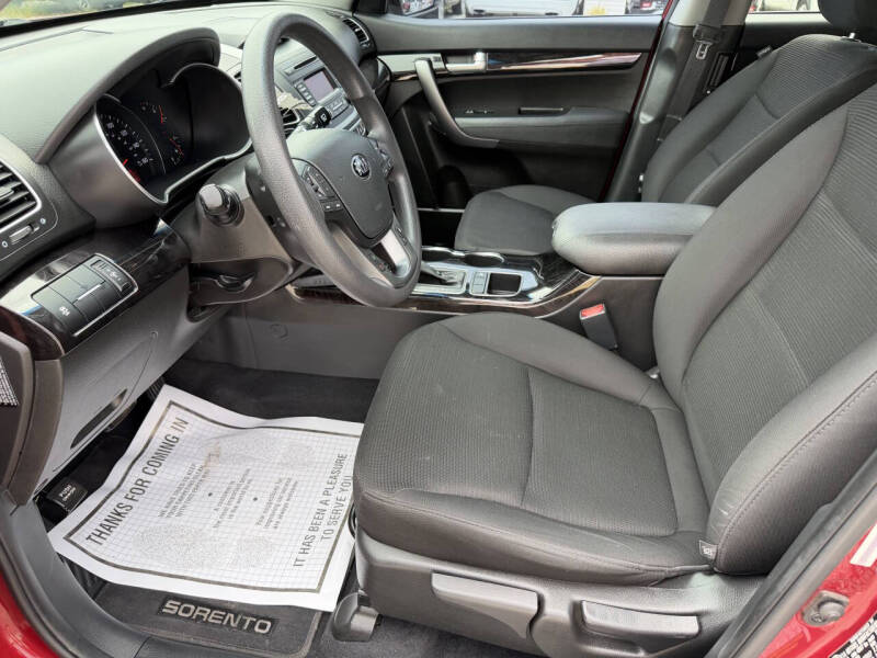 2015 Kia Sorento LX