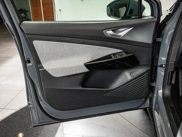 2025 Volkswagen ID.4 Pro