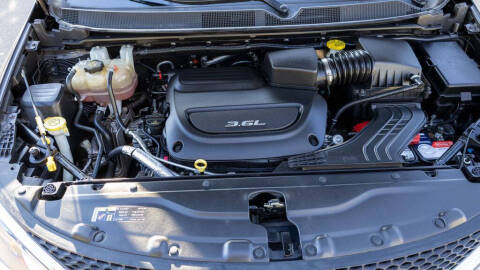 2017 Chrysler Pacifica Touring-L