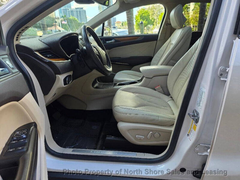 2017 Lincoln MKC Select