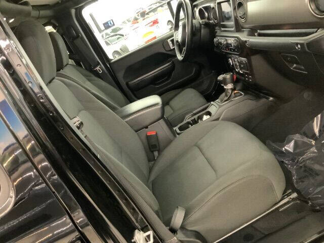 2020 Jeep Gladiator Sport