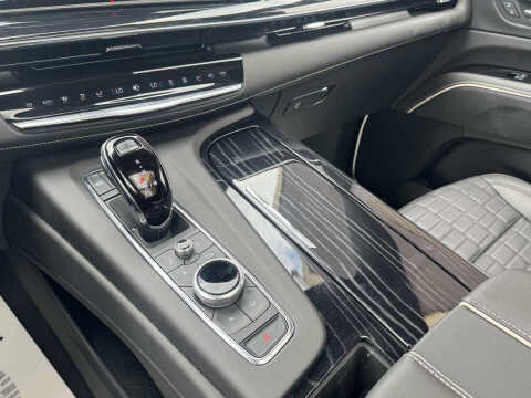 2024 Cadillac Escalade-V