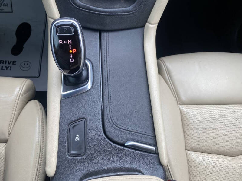 2017 Cadillac XT5 Luxury