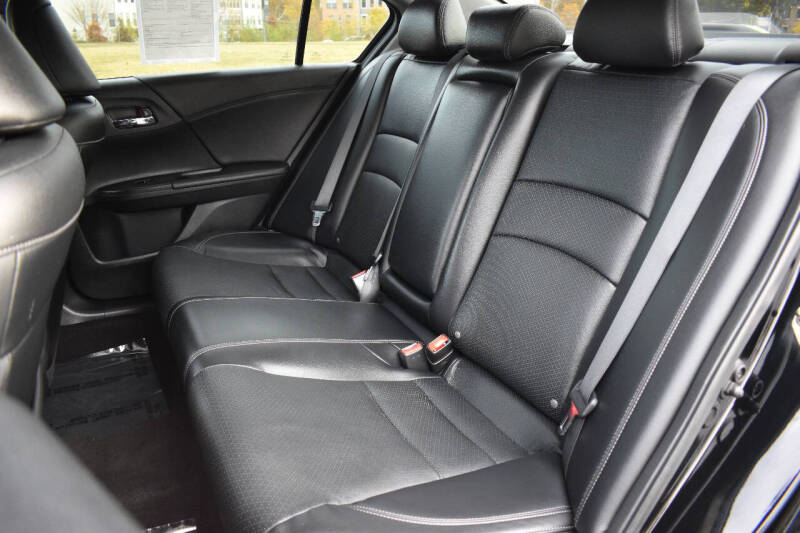 2017 Honda Accord EX-L V6 w/Navi w/Honda Sensing