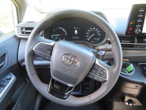 2023 Toyota Sienna XSE 7-Passenger