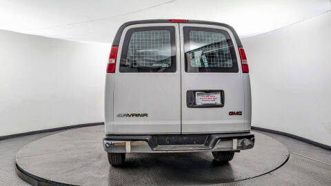 2017 GMC Savana 2500