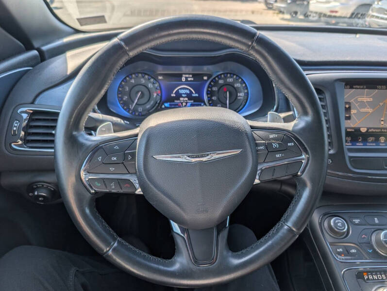 2015 Chrysler 200 S