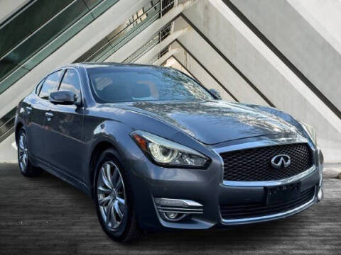 2015 Infiniti Q70 3.7