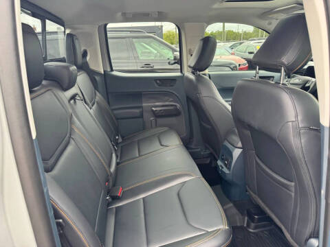 2023 Ford Maverick Lariat