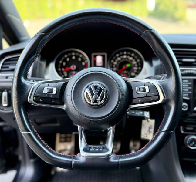 2015 Volkswagen Golf GTI S