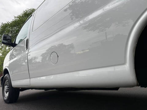 2018 Chevrolet Express 2500