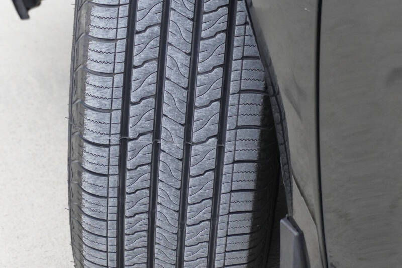 2013 Toyota Sienna LE 7-Passenger Auto Access Seat