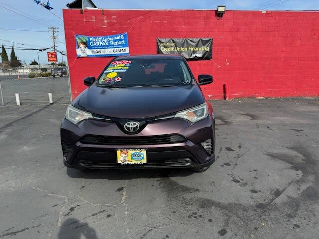 2017 Toyota RAV4 LE