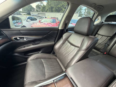 2011 Infiniti M37