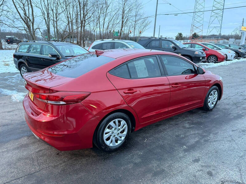 2017 Hyundai Elantra SE