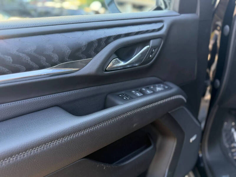 2023 GMC Yukon Denali