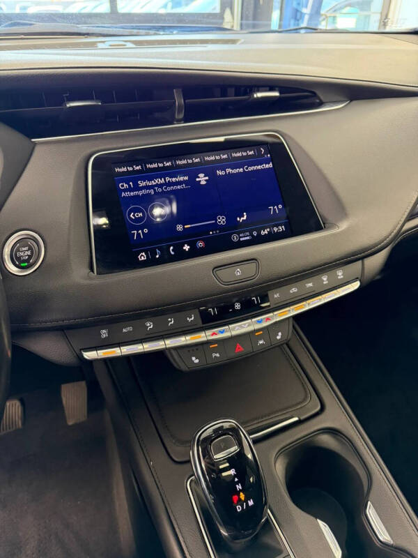 2023 Cadillac XT4 Luxury