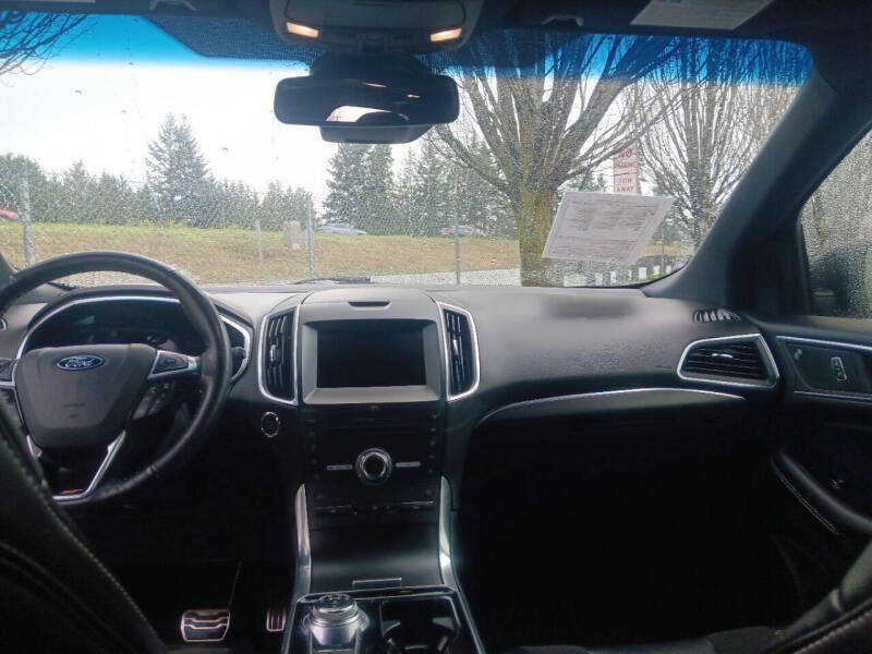 2019 Ford Edge ST