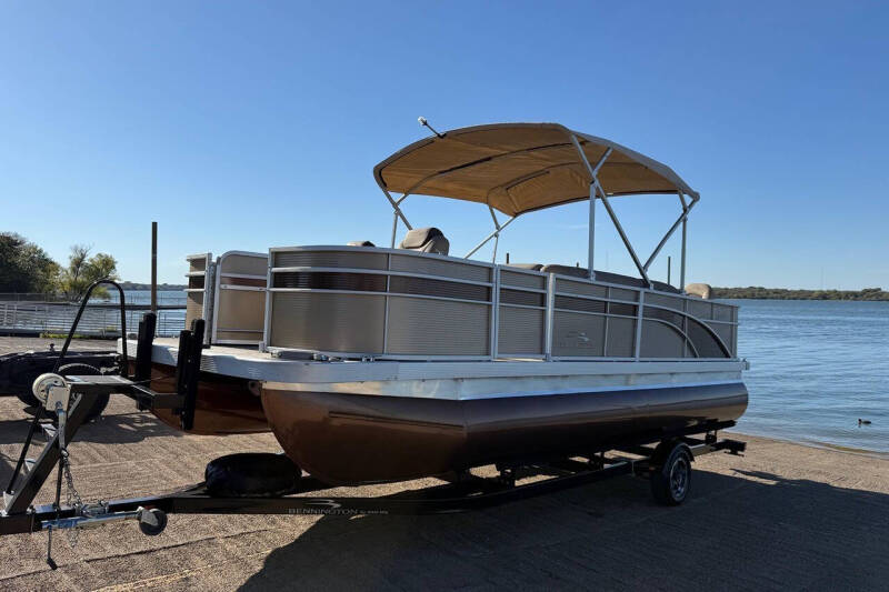 2020 Bennington 21 SF