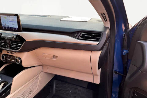 2022 Ford Escape Hybrid SEL