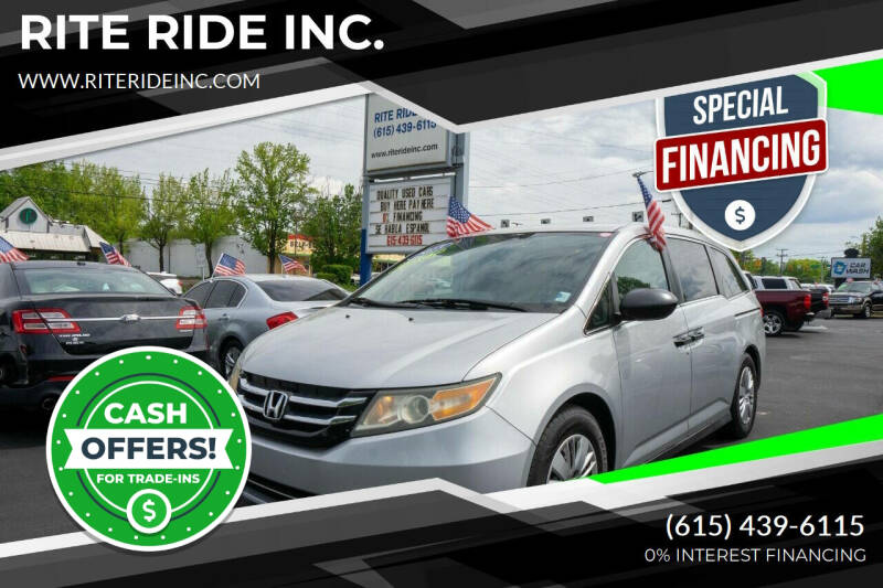 2015 Honda Odyssey LX's photo