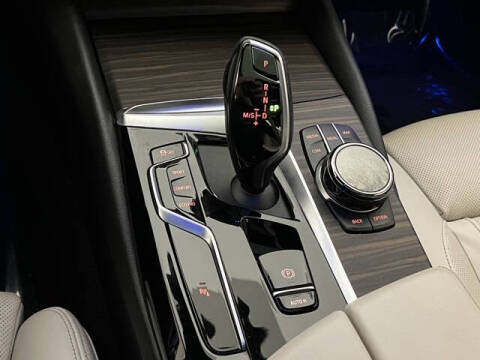 2022 BMW 5 Series 530i