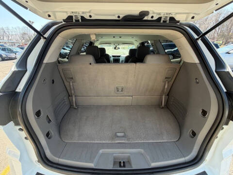 2017 Chevrolet Traverse LT