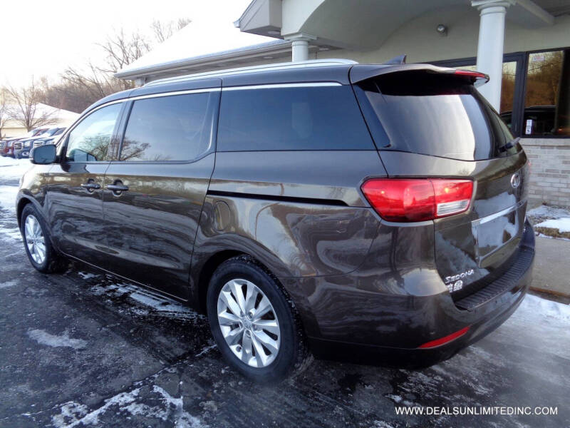 2017 Kia Sedona EX