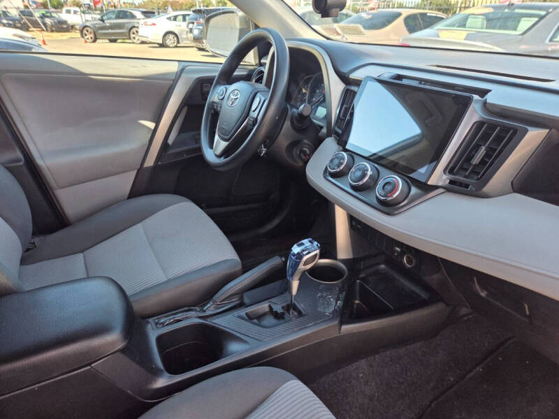 2013 Toyota RAV4 LE