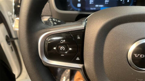 2025 Volvo XC90 B6 Plus Bright Theme 7P