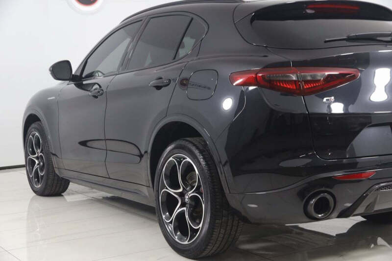 2023 Alfa Romeo Stelvio Veloce