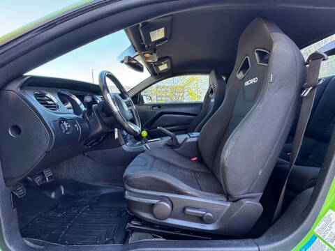 2014 Ford Mustang V6