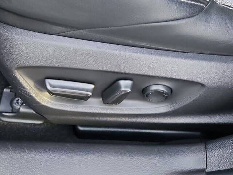 2023 Toyota Corolla Hatchback XSE