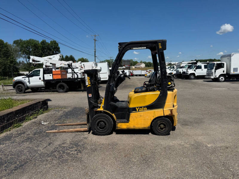 2019 Yale GLP030V