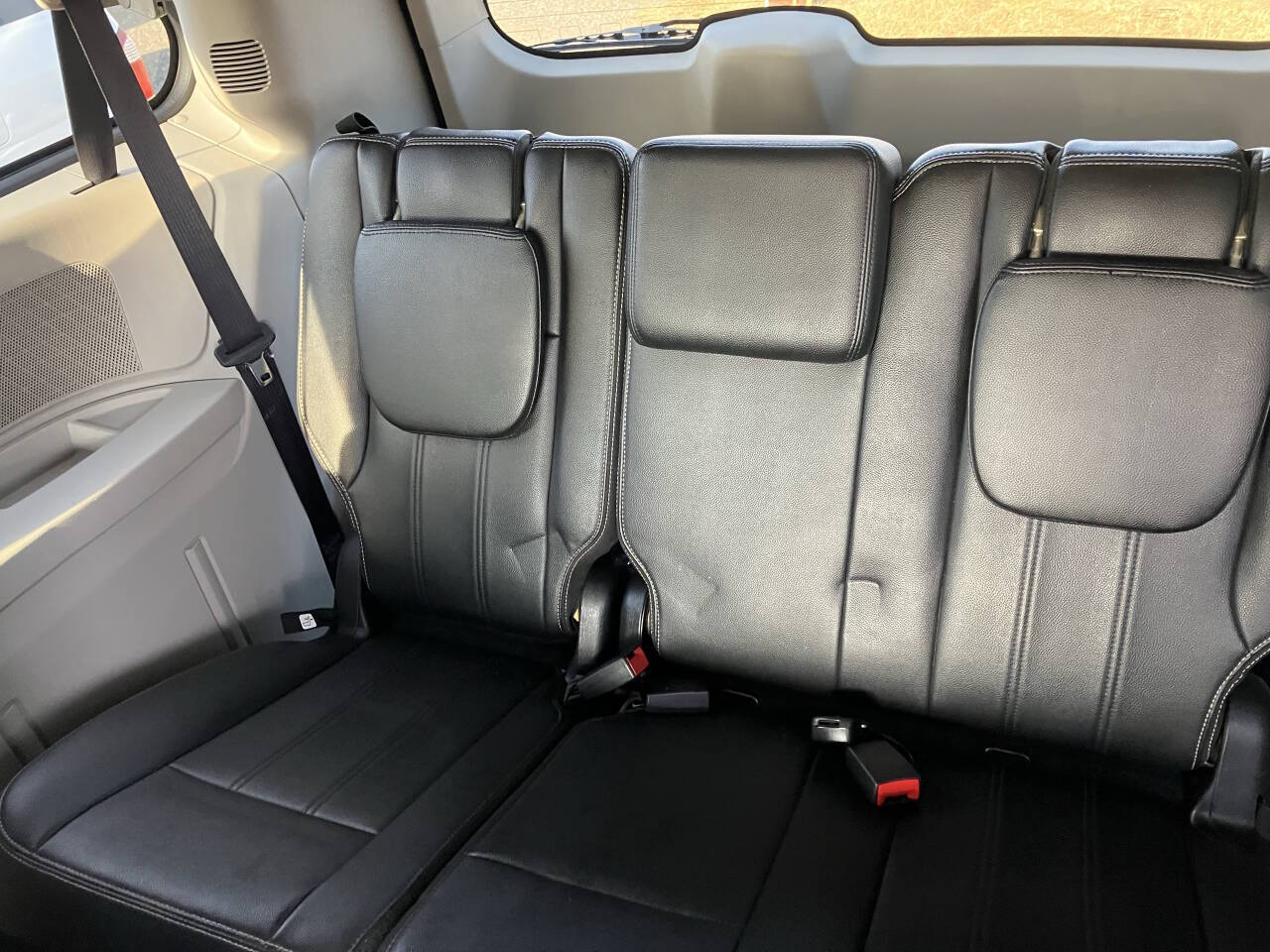 ChryslerTown and Country12