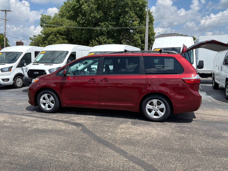 2017 Toyota Sienna