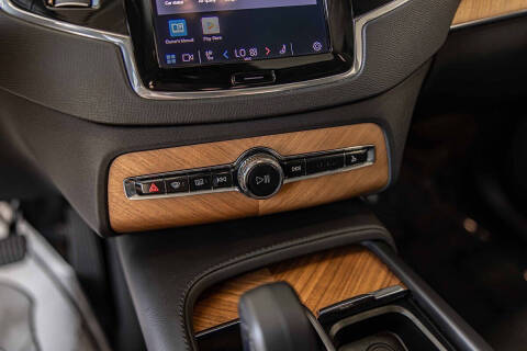 2025 Volvo XC90 B6 Plus Bright Theme 7P