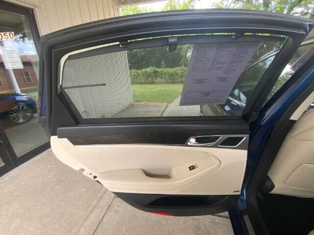 2016 Hyundai Genesis