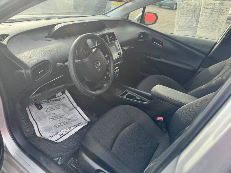 2019 Toyota Prius L Eco