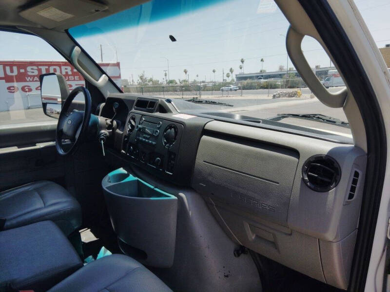 2019 Ford E-Series
