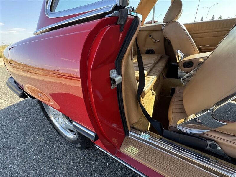 1984 Mercedes-Benz 380-Class 380 SL