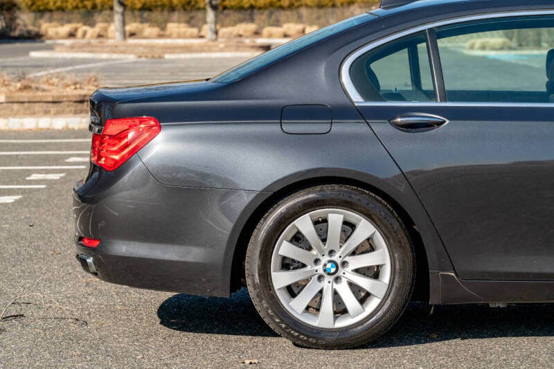 2011 BMW 7 Series 750Li xDrive